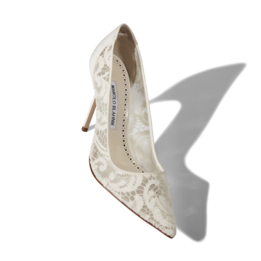 Manolo Blahnik “BBLA BRIDE White Lace Pointed Toe Pumps”